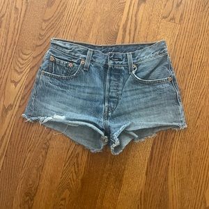 Levi’s High Waisted Denim Shorts - Medium Wash